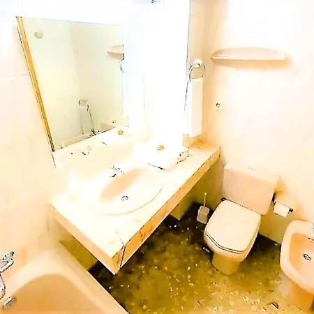 Paradis & Center Apartment *